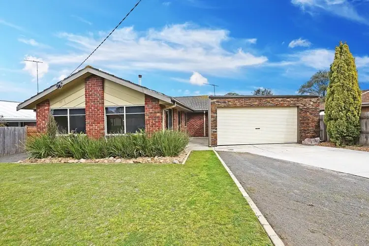 17 Mulholland Crescent, Grovedale VIC 3216