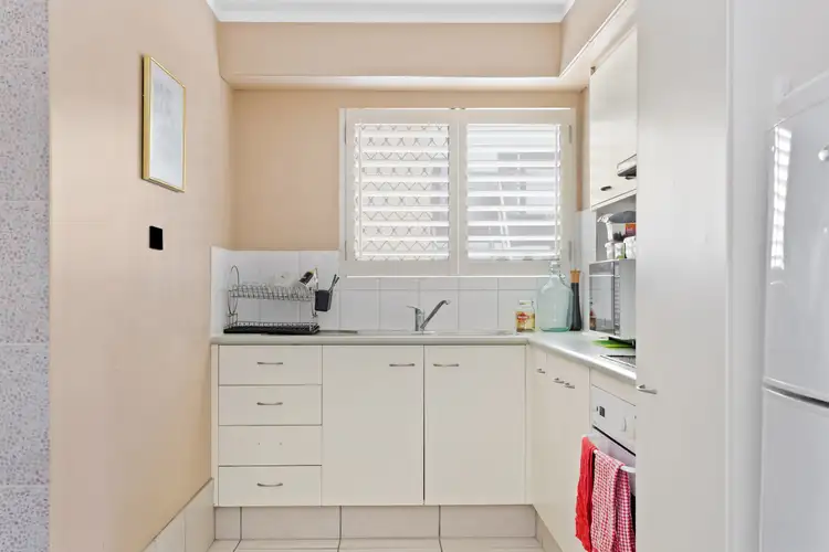 2/91 Petrel Avenue, Mermaid Beach QLD 4218