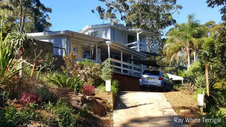 139 Lake Shore Drive, North Avoca NSW 2260