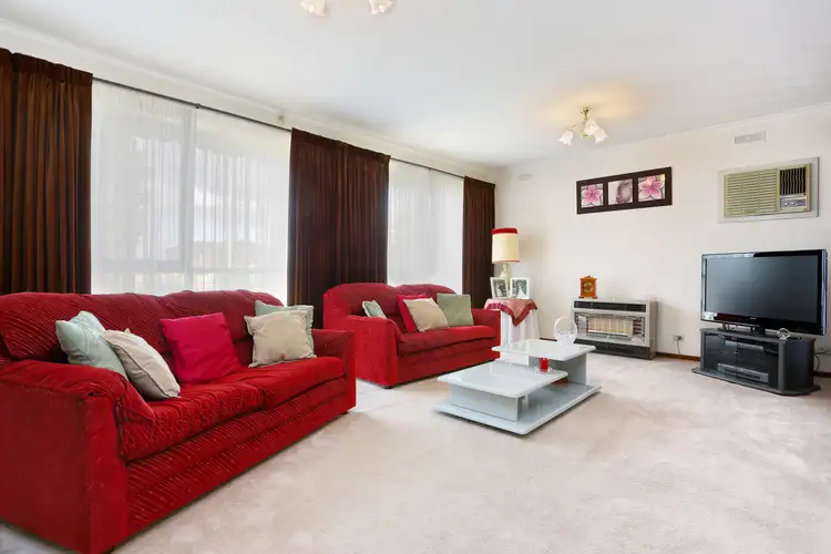 Third view of Homely house listing, 3 Debra Court, Lalor VIC 3075