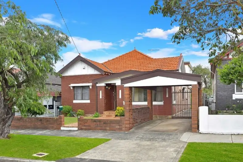 Main view of Homely house listing, 118 Cottenham Avenue, Kingsford NSW 2032