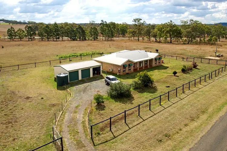 29 Bailey Street, Southbrook QLD 4363