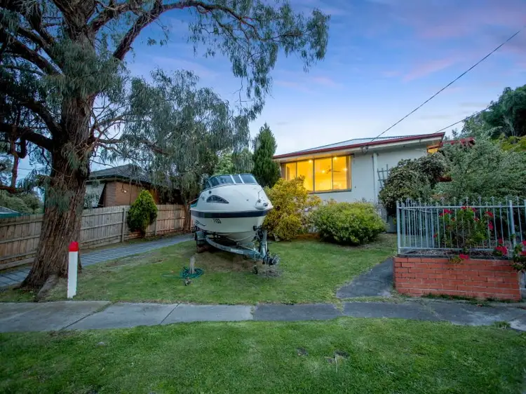 5 Coora Court, Frankston VIC 3199