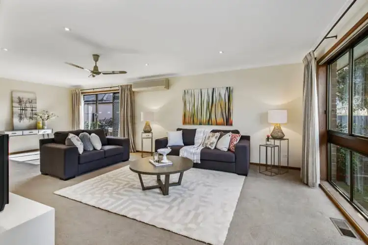 1/17-19 Downward Street, Mornington VIC 3931