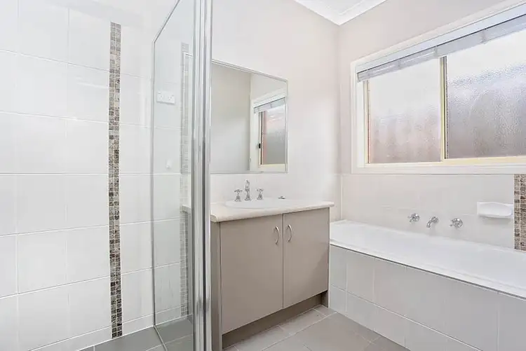 Sixth view of Homely house listing, 5 Gumleaf Avenue, Mernda VIC 3754