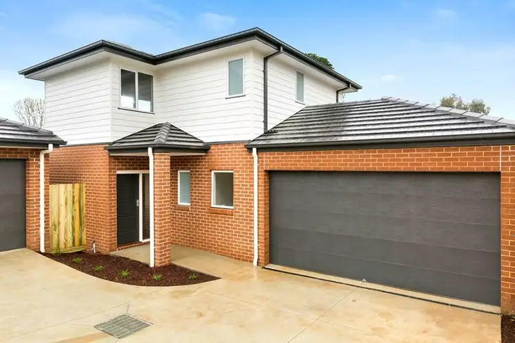 2/11 Glenview Road, Mount Evelyn VIC 3796