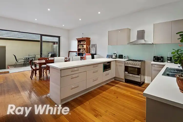 Third view of Homely townhouse listing, 4/9-11 Manikato Avenue, Mordialloc VIC 3195