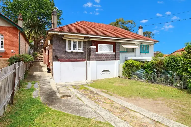 38 Hillcrest Avenue, Hurstville NSW 2220