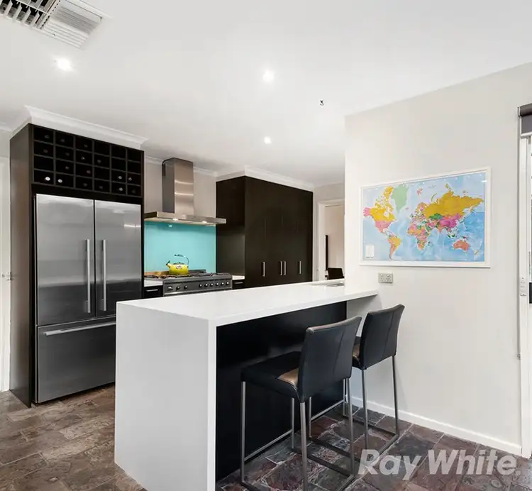 Fifth view of Homely house listing, 2 McLean Court, Wantirna South VIC 3152