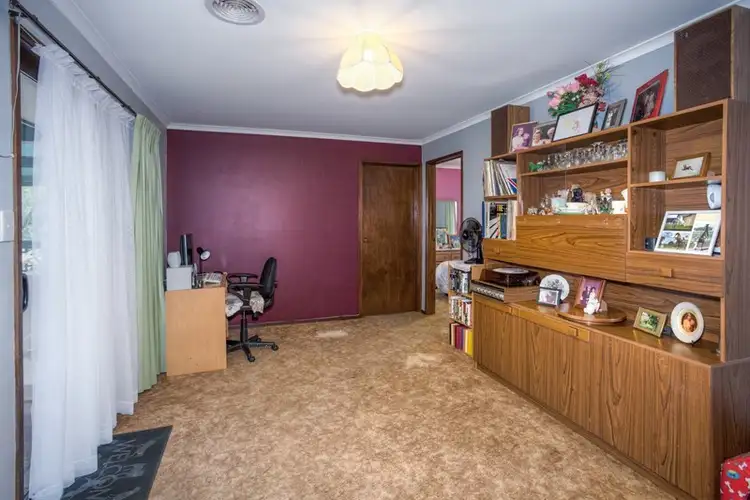 Fifth view of Homely house listing, 10 Gordon Cresent, Romsey VIC 3434