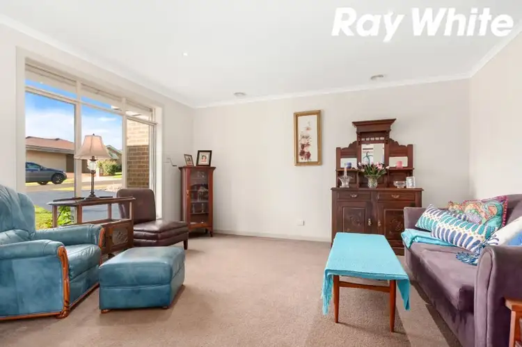 Fifth view of Homely house listing, 9 Rivendale Crescent, Drouin VIC 3818