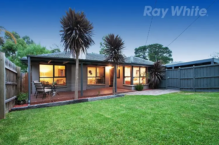 12 DRYDEN Concourse, Mooroolbark VIC 3138
