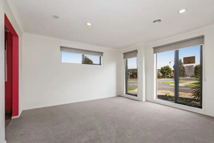 Fifth view of Homely house listing, 2 San Sisto Green, Mernda VIC 3754