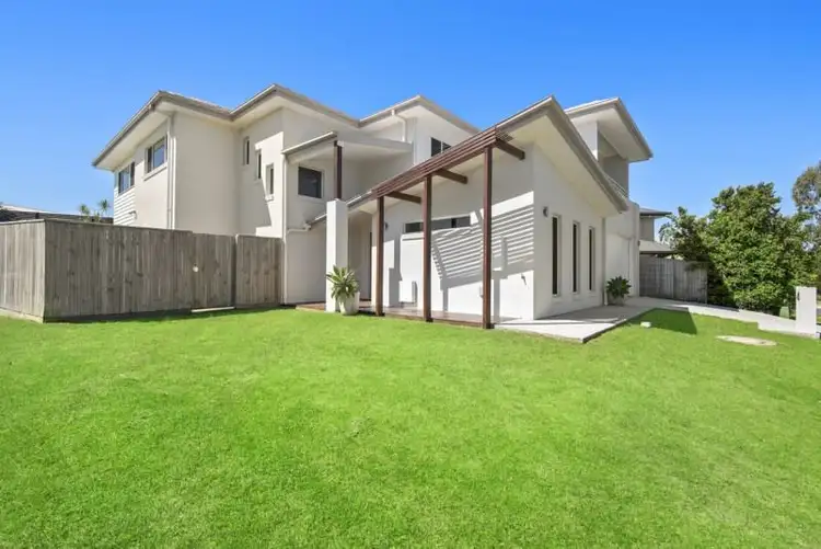 1 Trump Circuit, North Lakes QLD 4509
