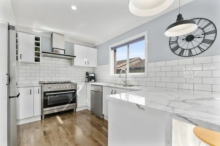 Second view of Homely house listing, 8 Ashmore Crescent, Kanahooka NSW 2530