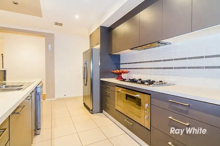 Fifth view of Homely house listing, 2 Red Mallee Court, Lyndhurst VIC 3975