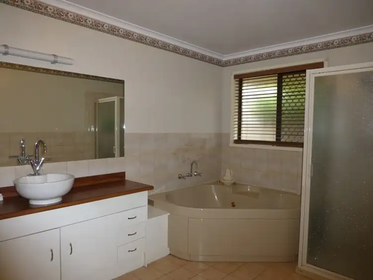 Fourth view of Homely house listing, 9 Ada Court, Echuca VIC 3564