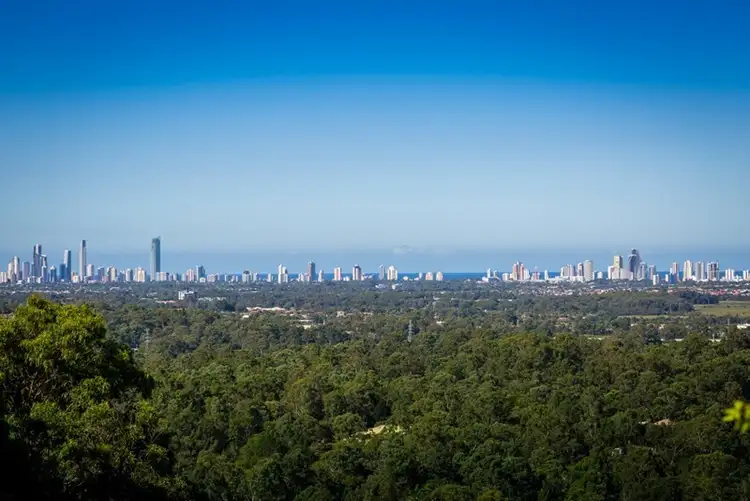 20 Earle Court, Tallai QLD 4213