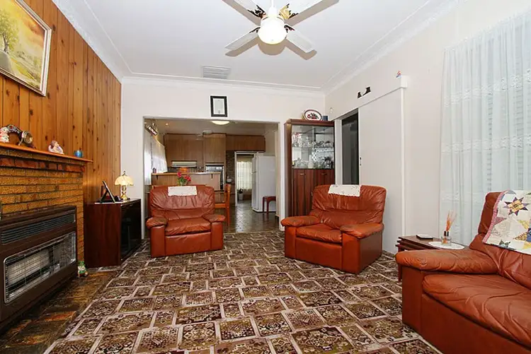 Sixth view of Homely house listing, 2 West Court, Lalor VIC 3075