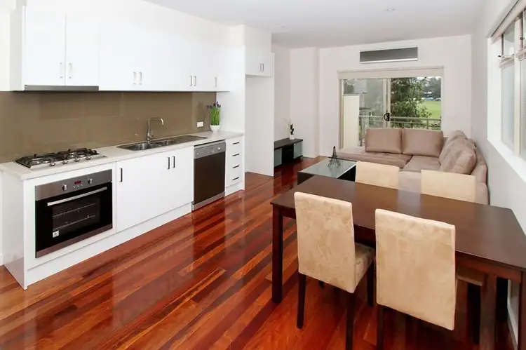 4/301 Mansfield Street, Thornbury VIC 3071