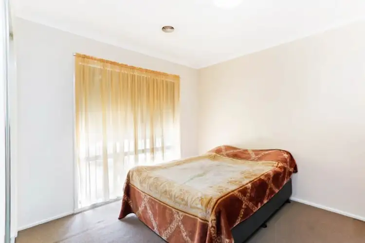 Fifth view of Homely house listing, 15 Manna Court, Meadow Heights VIC 3048