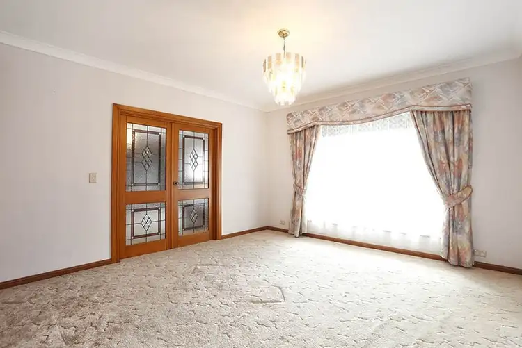 Sixth view of Homely house listing, 5 Meadow Lane, Gulfview Heights SA 5096