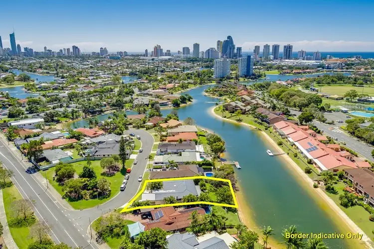 3 Reef Court, Mermaid Waters QLD 4218