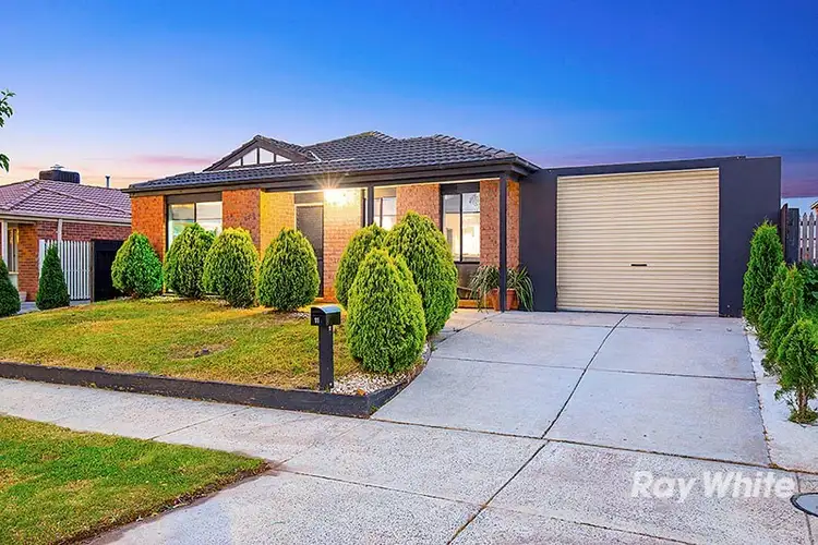 11 Kismet Close, Cranbourne West VIC 3977