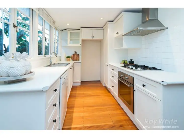 Second view of Homely house listing, 8 Iveagh Avenue, Holland Park West QLD 4121