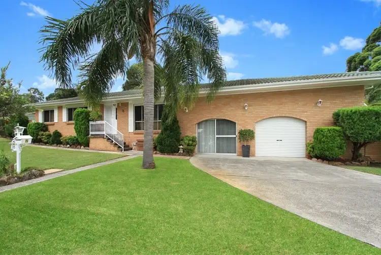 35 Coachwood Drive, Unanderra NSW 2526