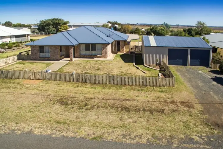14 Darcy Street, Wyreema QLD 4352