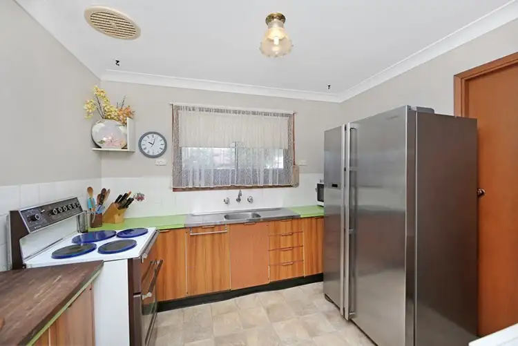 Third view of Homely villa listing, 5/37-39 Nirvana Street, Long Jetty NSW 2261