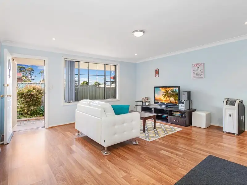 Main view of Homely villa listing, 2/7 Stuart Street, Helensburgh NSW 2508