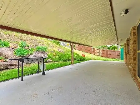 Sixth view of Homely house listing, 102 Explorers Way, Highland Park QLD 4211