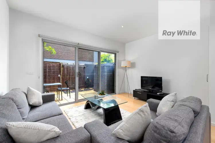 Fourth view of Homely townhouse listing, 5 Silverash Drive, Bundoora VIC 3083