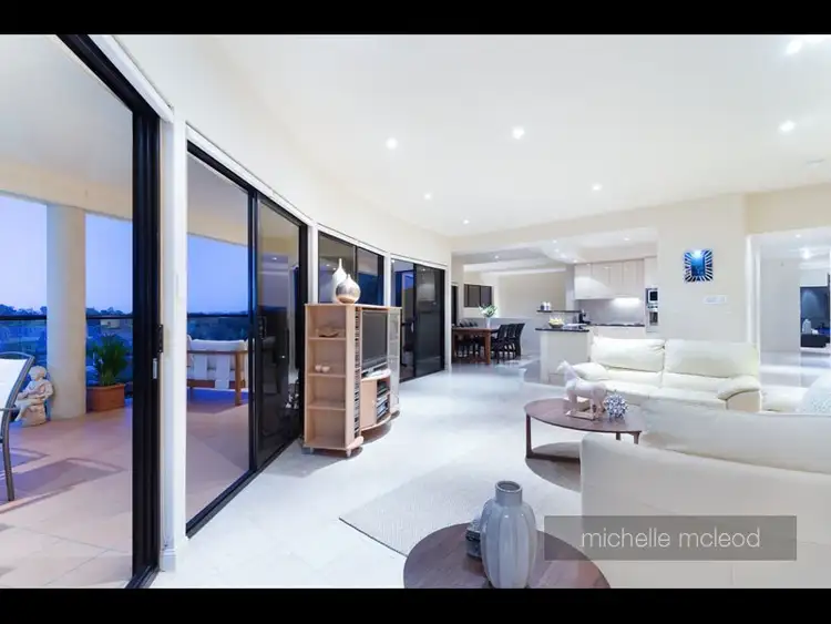 Seventh view of Homely house listing, 2 Hakea Crescent, Chapel Hill QLD 4069