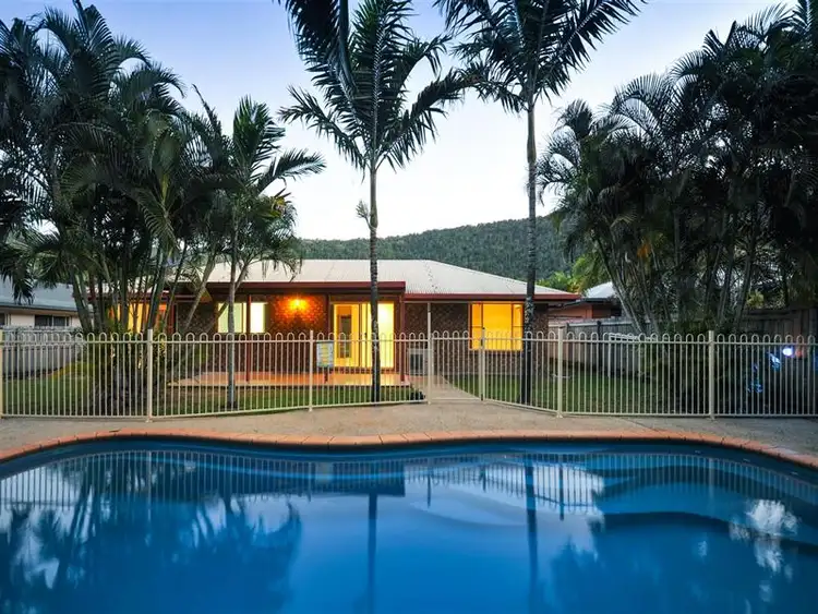 Second view of Homely house listing, 6 Wahoo Court, Jubilee Pocket QLD 4802