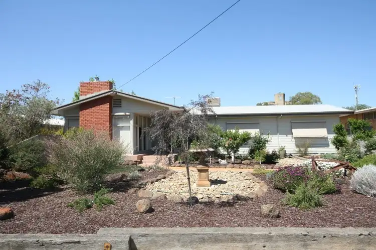 1 Victoria Street, Rochester VIC 3561