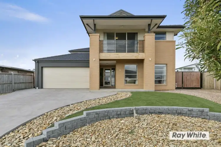 11 Echidna Grove, Cowes VIC 3922