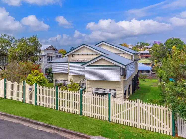 19 Derby Street, Balmoral QLD 4171