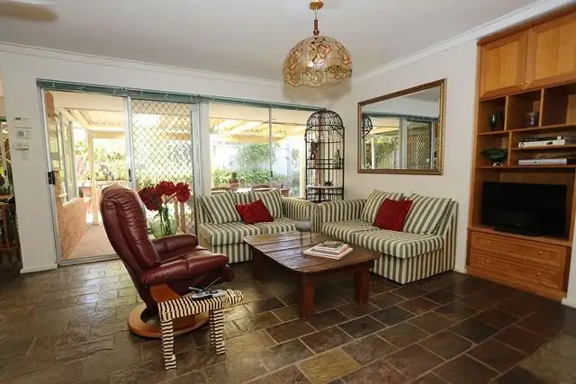 21 Ridgehaven Ramble, Ballajura WA 6066