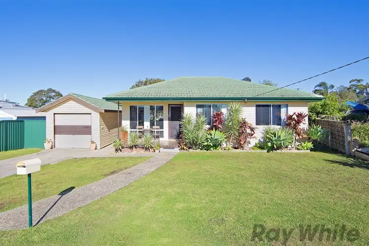 26 Clucas Avenue, Gorokan NSW 2263