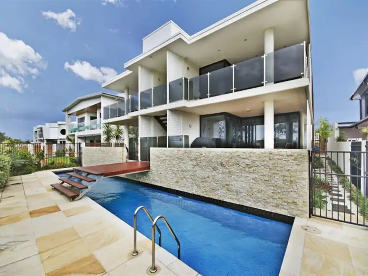 4/6 Marina Beach Parade, Mackay Harbour QLD 4740