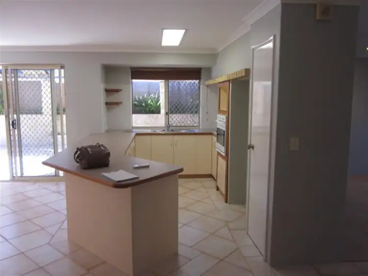 Fifth view of Homely house listing, 7 Myhill Mews, Leda WA 6170