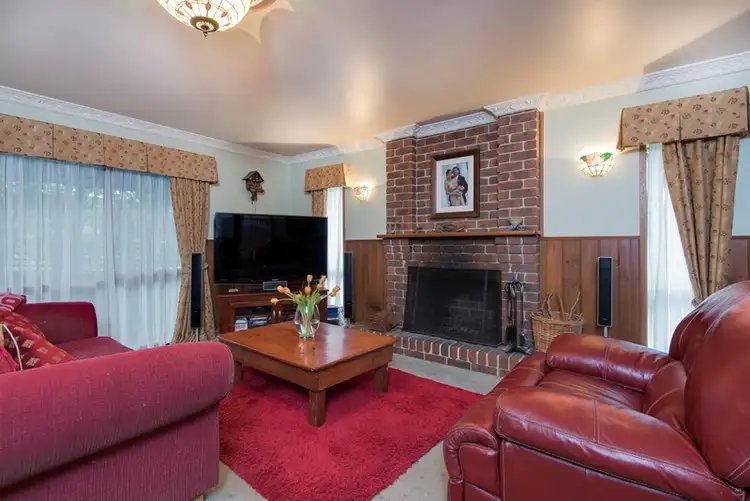 Third view of Homely house listing, 5 Eric Court, Langwarrin VIC 3910