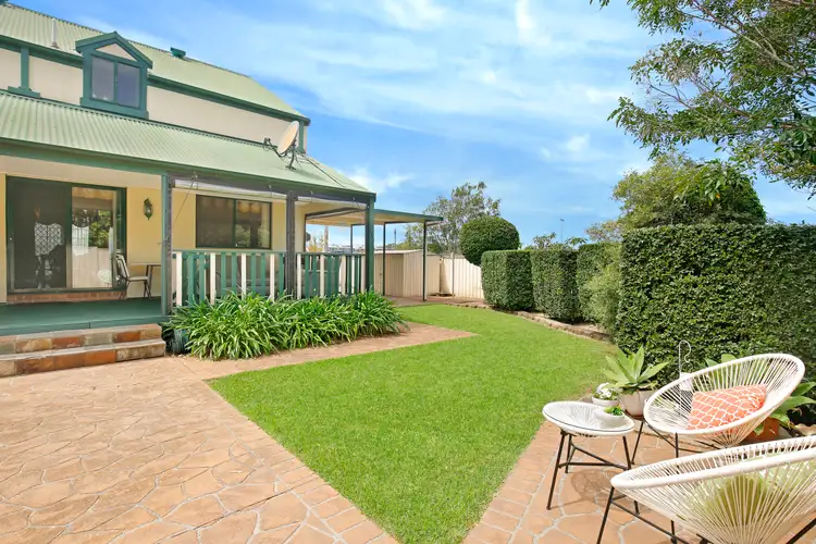 24 Cleverdon Crescent, Figtree NSW 2525