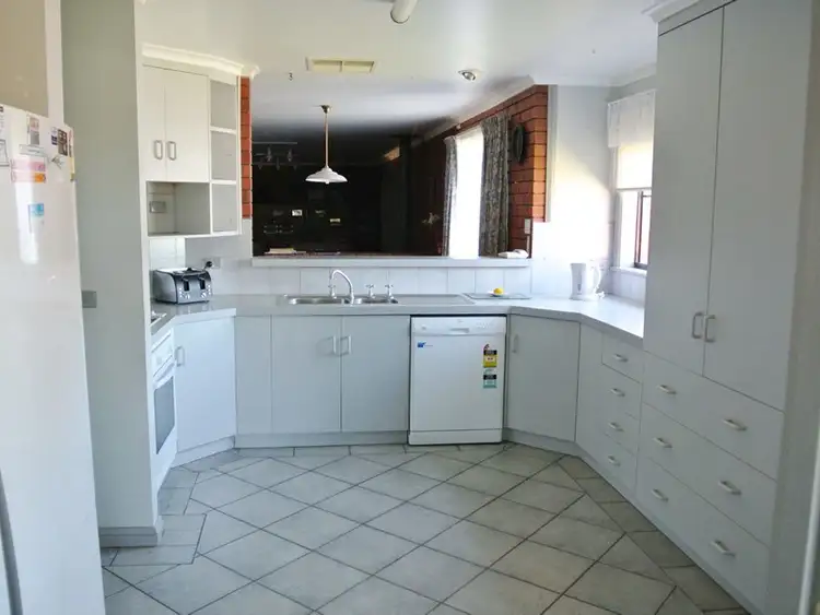 Second view of Homely house listing, 8 Dowdy Street, Kingston Se SA 5275