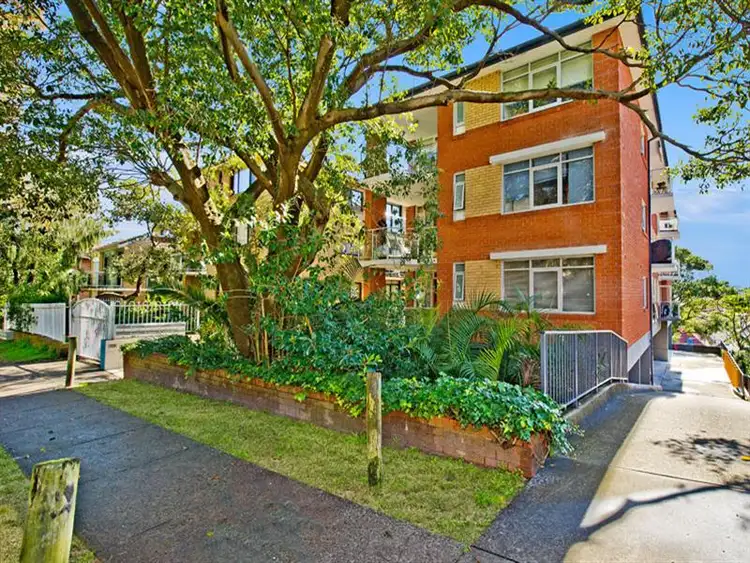 Third view of Homely apartment listing, 1/33 Francis Street, Bondi Beach NSW 2026