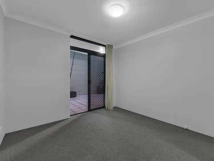 Sixth view of Homely apartment listing, 4/71 Birley Street, Spring Hill QLD 4000