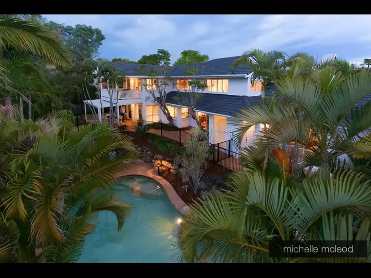 8 Incana Street, Chapel Hill QLD 4069